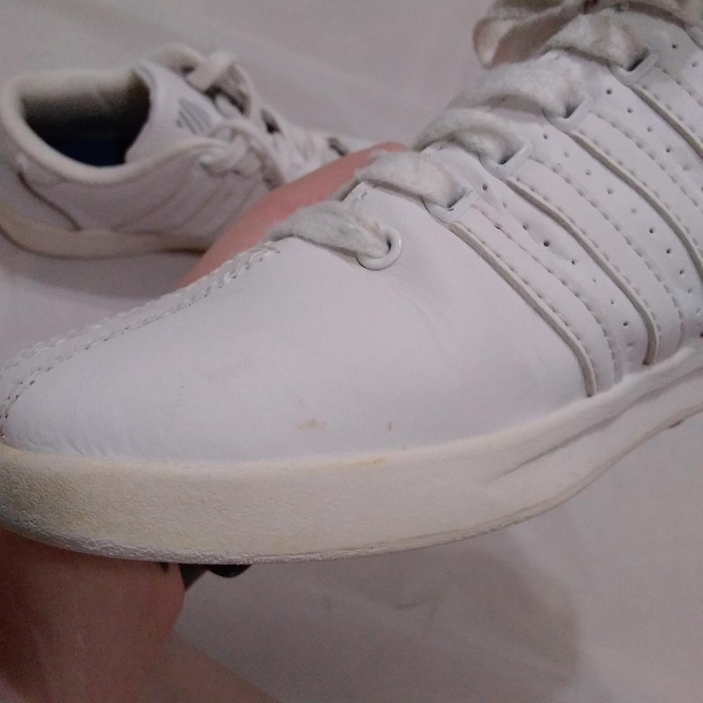 Kswiss Girl's Size 4 All White Good Condition - Picture 9 of 9